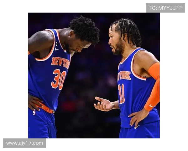 尼克斯与太阳对决分析球队状态及战术策略探讨